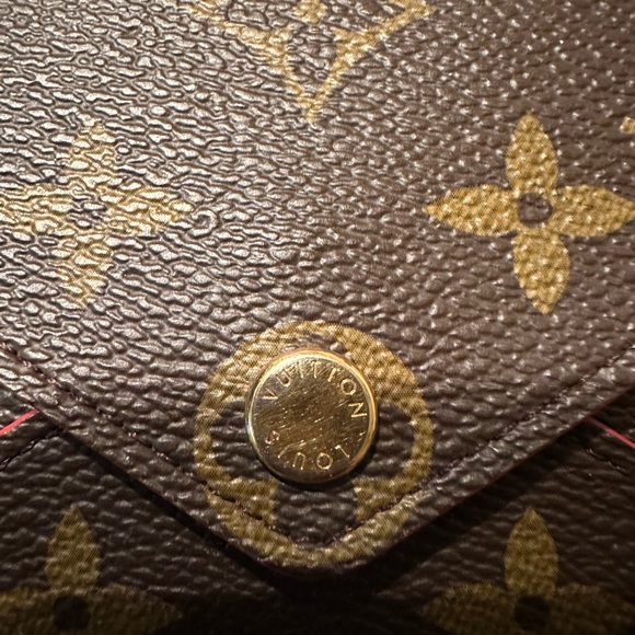 Louis Vuitton Medium Kirigami Pouch - Picture 4 of 5